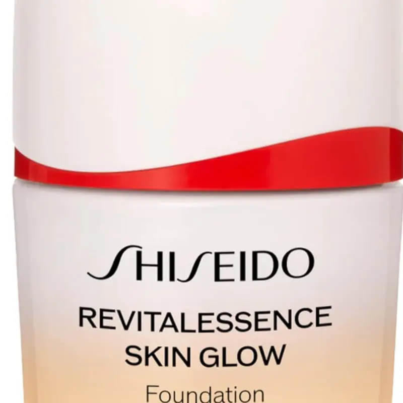 SHISEIDO - Revitalessence Skin Glow Foundation SPF 30 PA+++ 130 Opal (30ml)