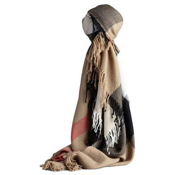 Burberry Brown wool shawl House Check scarf