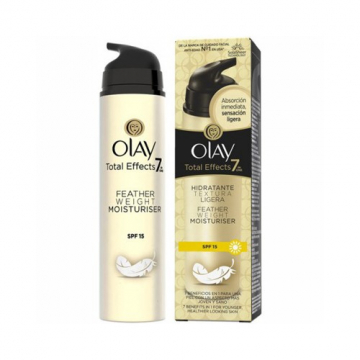 Olay Total Effects Featherweight 7in1 Anti-Ageing Moisturiser SPF15 - 50ml