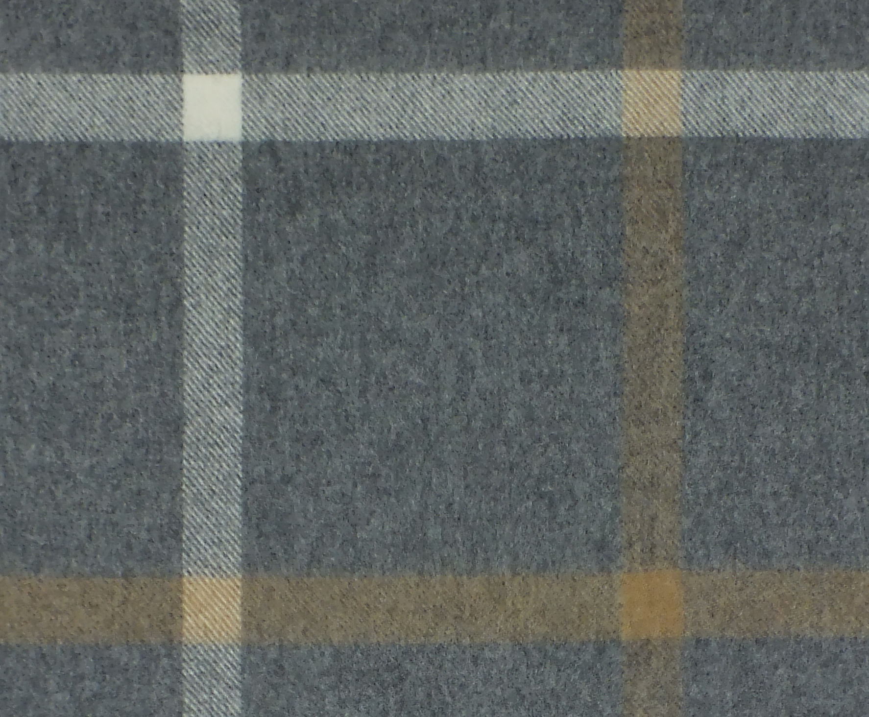 House of Edgar - Whitehill & Wilsons ROTI - Rogue Cashmere/ Wool Blend